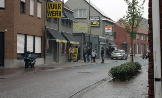 vuurwerkwinkels weg in Baarle-Hertog
