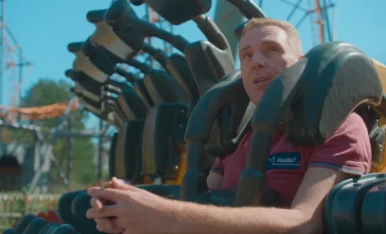 Bart is rollercoaster-operator bij Bobbejaanland