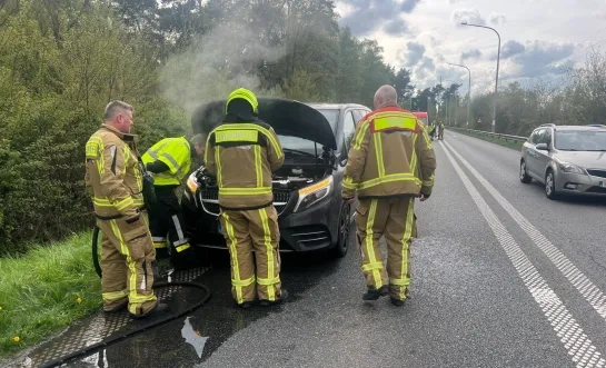 brandende wagen oprit E313 Grobbendonk