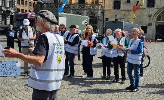 Grootouders voor het Klimaat op de Grote Markt in Mechelen