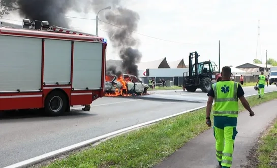Ongeval Dessel graspop brandende auto