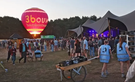 muziek luisteren, kamperen en vakantie houden op Na Fir Bolg in Vorselaar