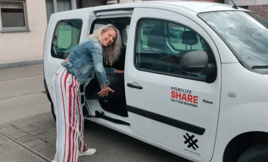 anne de ron schepen van mobiliteit deelwagens