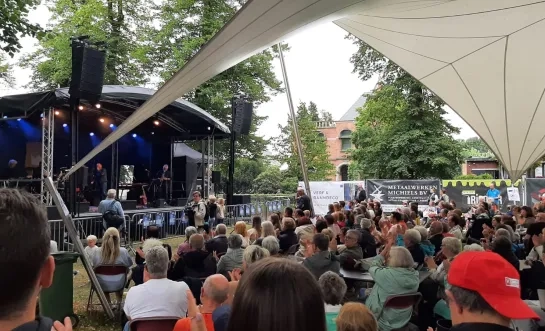 Jelle Cleymans, curator van eht Kleinkunstfestival in Olen