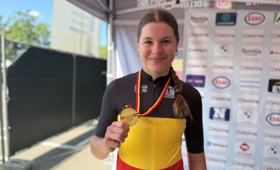 Jana Gevers Belgisch kampioen wielrennen nieuwelingen 