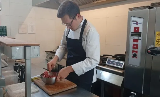 Jonge chef sterrenrestaurant houdt "Het Loket" in Nijlen open