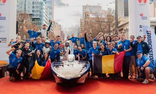 Innoptus Solar Team eindigt derde op wk