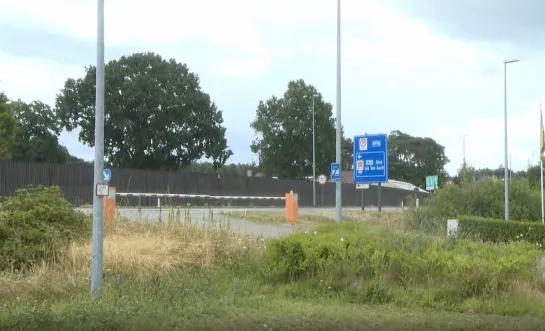 Kruispunt van de Noord-Zuidlaan en de Pastorijstraat in Kasterlee volledig afgesloten