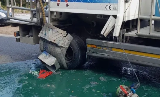 Toiletwagen loopt uit op Antwerpsesteenweg