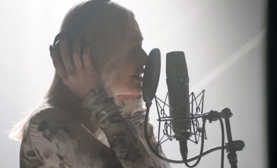 Hadise reageert op polite-actie tegen haar en 20 andere Turkse sterren in verband met drugs