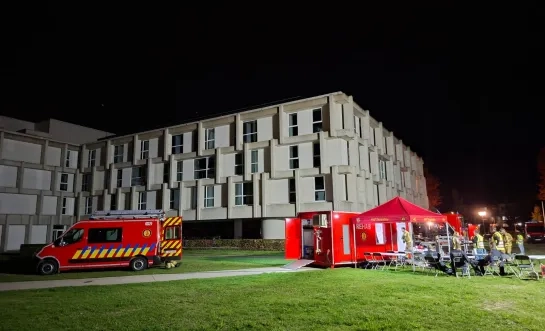 De hulpdiensten zijn aanwezig