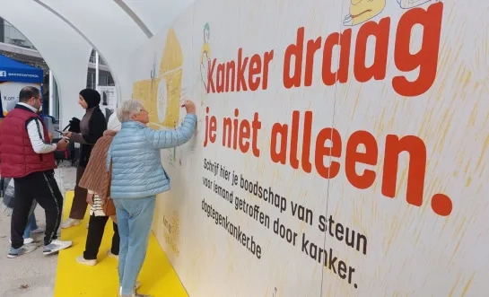 Dag tegen Kanker: Mol toont haar warme hart op het Santo Tomásplein