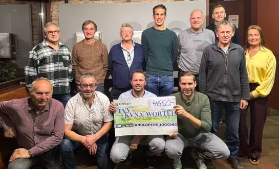 Landlopersjogging schenkt 4650 euro aan KVNA Wortel
