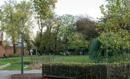 Herentals zet in op veiligheid met cameratoezicht in stadspark en stationsomgeving
