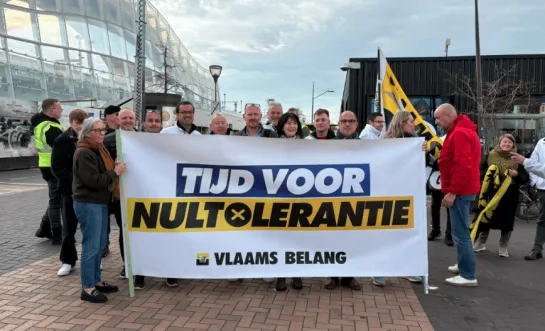 actie Vlaams Belang station Mechelen.