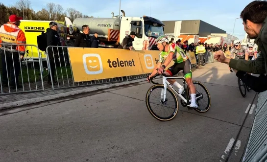 Laurens Sweeck op de jaarmarktcross in Niel 2025