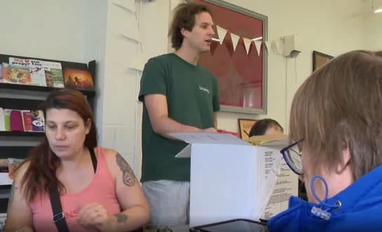 Ons Gedacht protesteert voor Lierse gemeenteraad