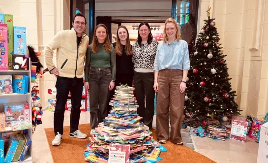 ‘Een Warme Kerst bij Pardoes’ schenkt honderden kinderboeken aan Mechelse gezinnen