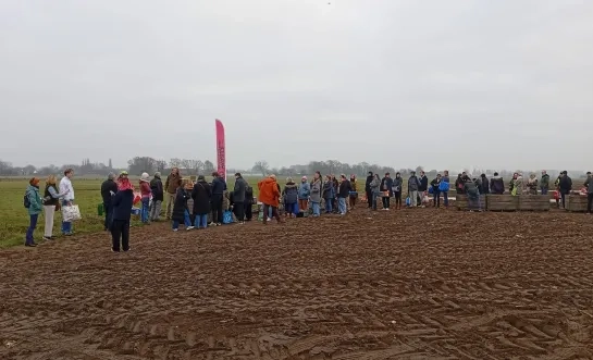 Zoete aardappelen boer Bart toch verkocht dankzij Waste Warriors