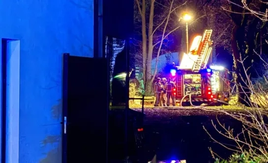 Brand in een loods in Muizen