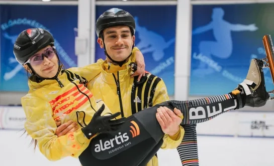 Hanne en Stijn Desmet shorttrack schaatsen