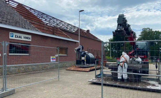 Zaal Vinea tegen de vlakte