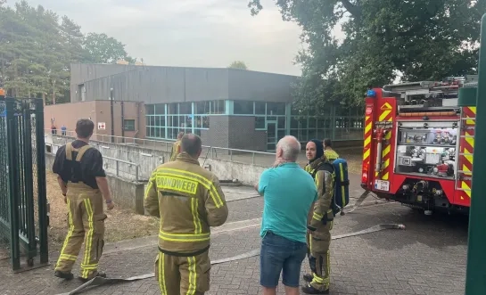 brand zwembad Netepark buitenbad