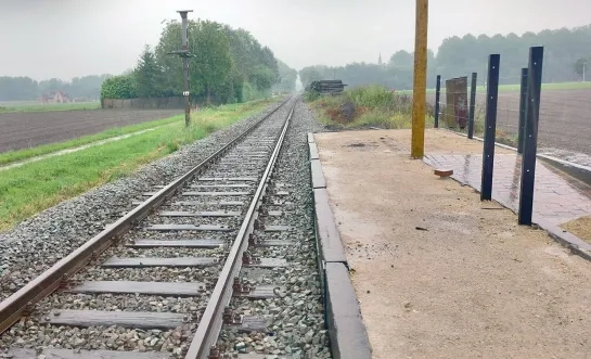 Nieuw perron stoomtrein Sint-Pietersburcht