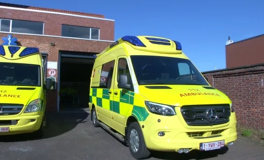 ambulance ziekenwagen 