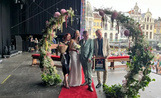 trouwen huwen podium Maanrock Mechelen ja-woord