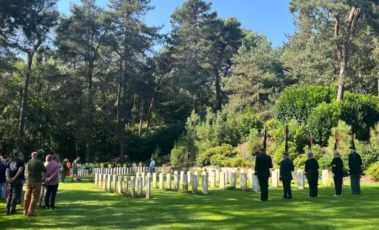 80 jaar bevrijding Kasterlee herdenking Britse begraafplaats