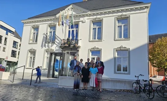 oud gemeentehuis Mol Markt huwelijk