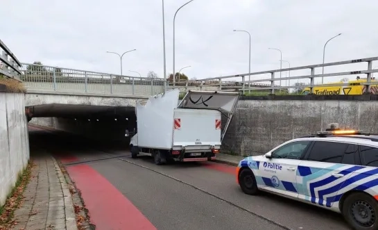 tunnel Zemst Mechelen bestelwagen camionette