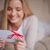 Hoe je met een cadeaubon iemand echt blij maakt.jpg