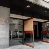 deur gerechtsgebouw Mechelen beschadigd