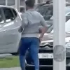 Dader steekpartij op de vlucht