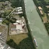 Olievlek op Albertkanaal in Olen