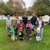 Meisjes krijgen skate initiatie