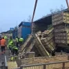 Vrachtwagen met kippen gekanteld op E313 Grobbendonk