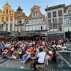 Fans op de Grote Markt in Mechelen