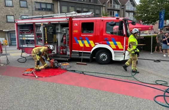 Flashmob van de brandweer