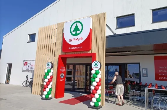 Feestelijke inkom Spar